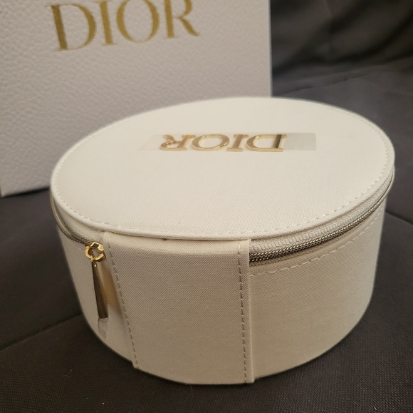 Brand new authentic Dior Vanity/keepsake round box - Picture 3 of 13
